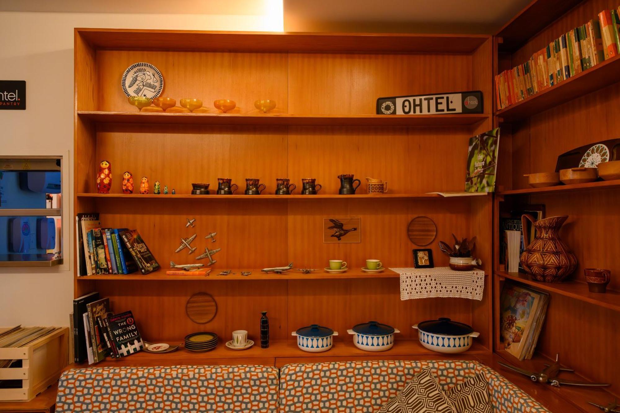 Ohtel Auckland Hotel Buitenkant foto A typical 1970s kitchen